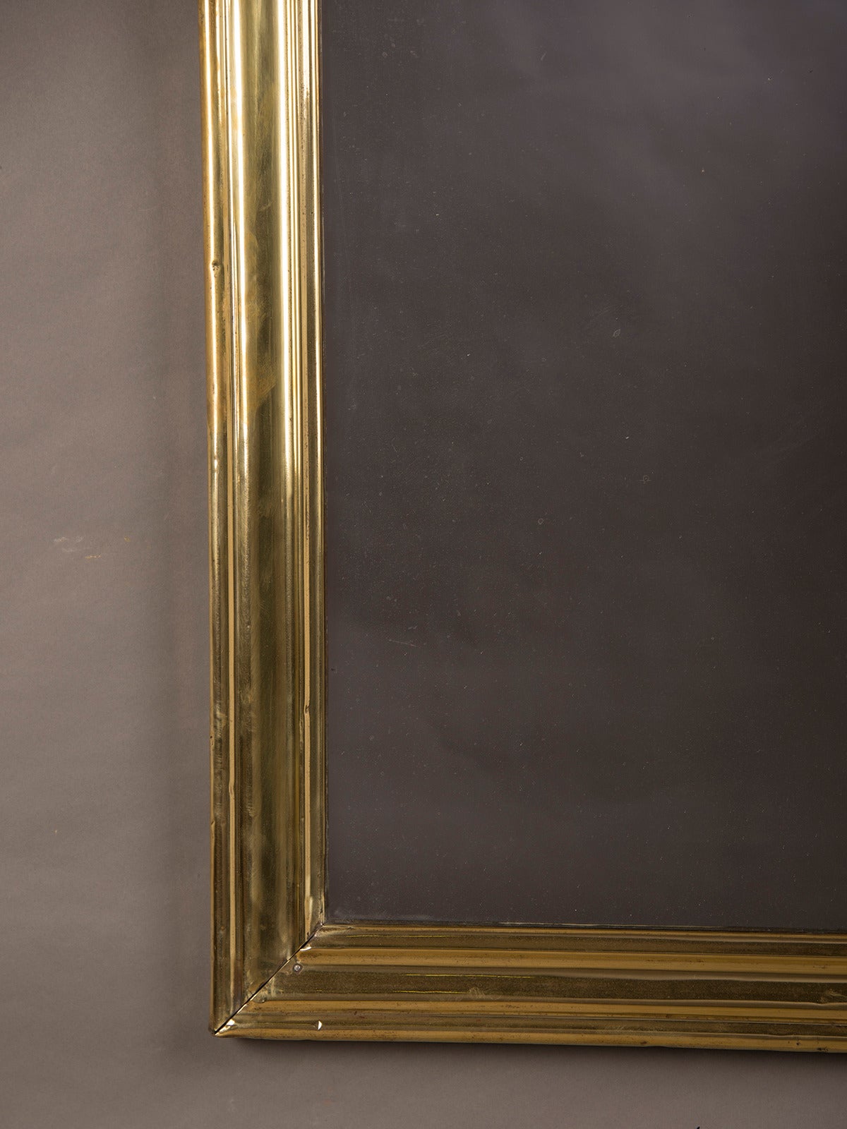 Brass Ribbed Frame Antique French Bistro Mirror, circa 1875 In Excellent Condition In Houston, TX