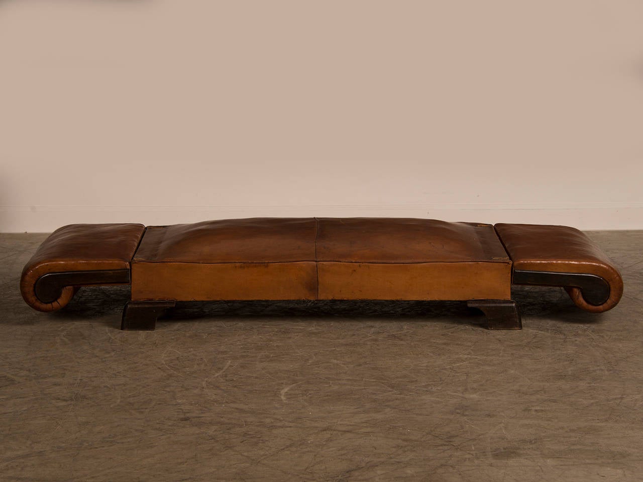 Art Deco Leather Day Bed, France circa 1930 4