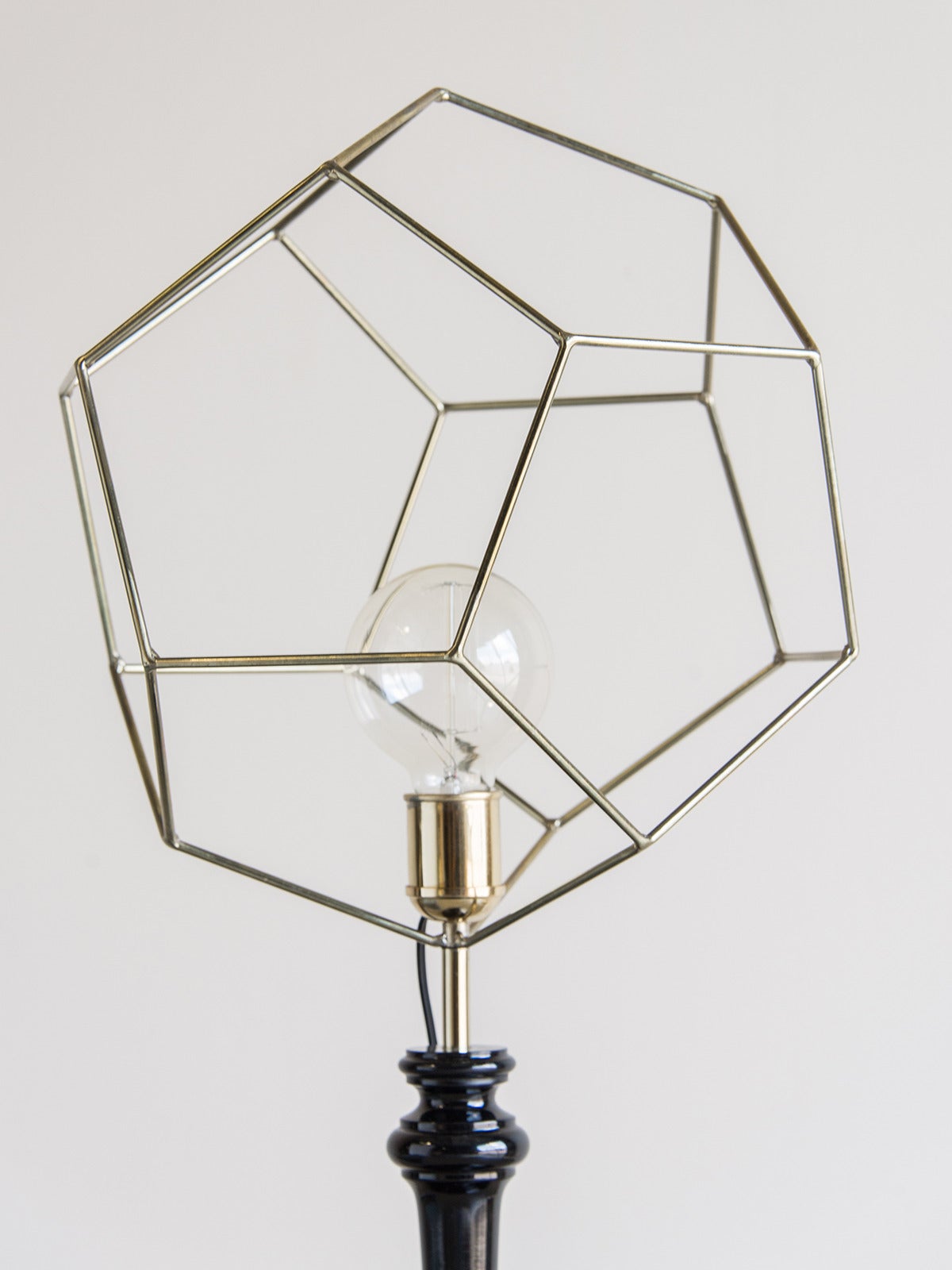Geometric Brass Cage Modern Lamp, Holland In Excellent Condition In Houston, TX