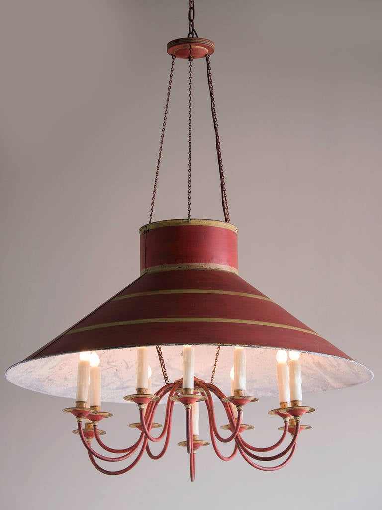 French Vintage Tôle Chandelier, Twelve Lights, France circa 1940