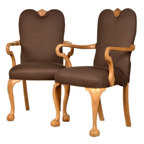 Antique English Chippendale Style Pair of Carved Walnut Armchairs, circa 1910 For Sale