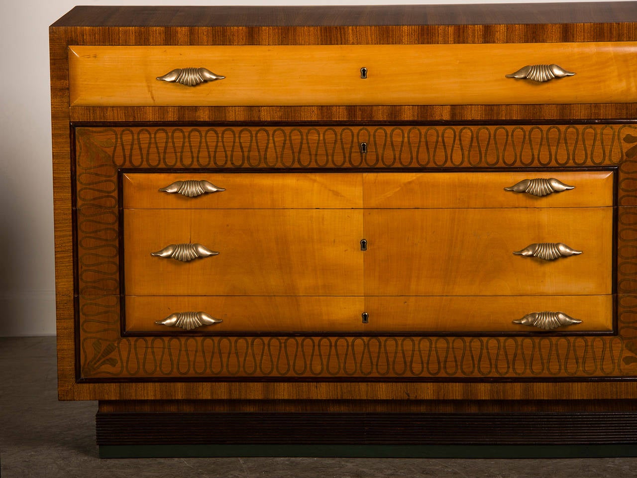 Mid-20th Century Vintage Italian Art Deco Period Walnut, Maple Chest of Drawers, circa 1930 For Sale