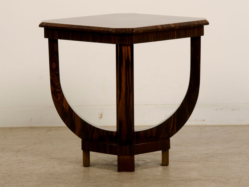 An Art Deco period palisander wood table from France c.1930 In Excellent Condition In Houston, TX