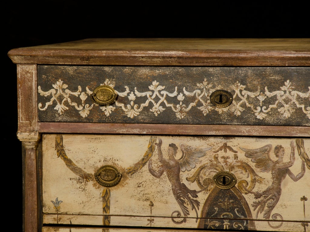 A Biedermeier period chest of drawers from Germany c.1820 In Excellent Condition In Houston, TX