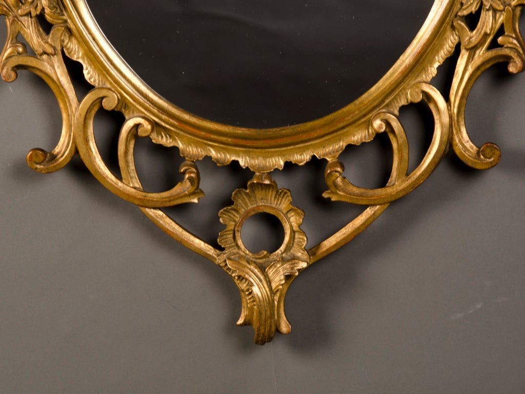 A lavish George II style gold leaf frame mirror from England c.1865 In Excellent Condition In Houston, TX