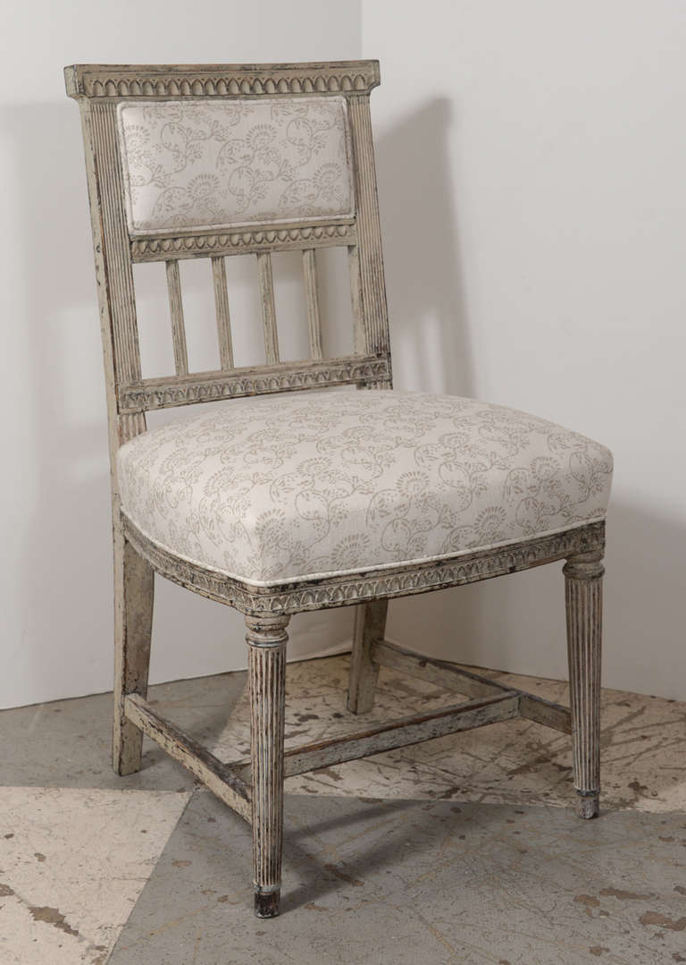 Gorgeous set of six Gustavian dining chairs, scraped to the original paint, circa 1810-1815.