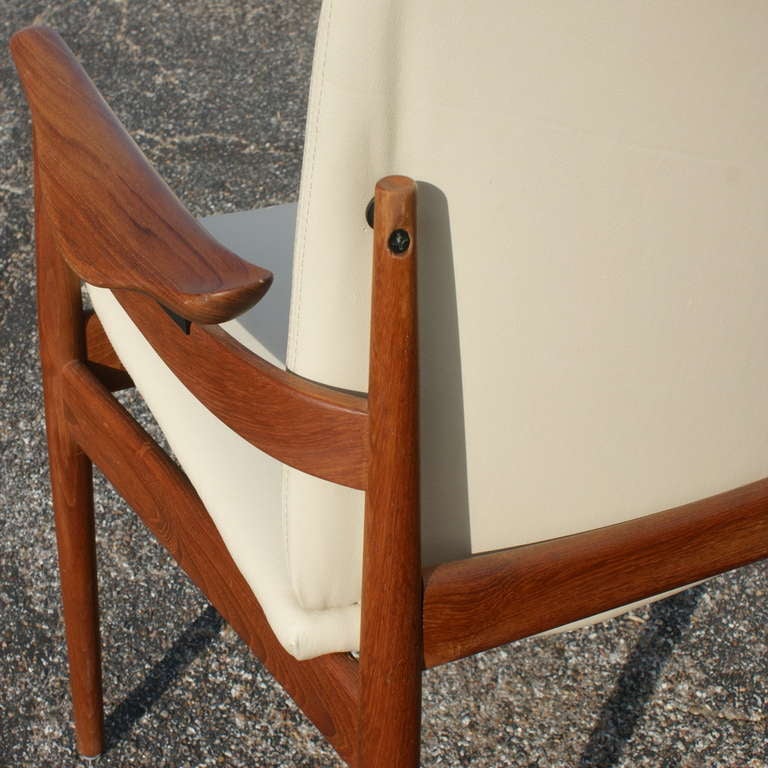 Set of Eight Danish Teak Leather Dining Chairs Finn Juhl Side and Armchairs 5