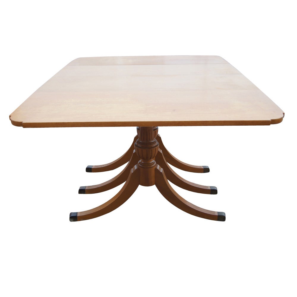 5 Foot Vintage Mahogany Dining Table with Drop Leaves by Rway For Sale