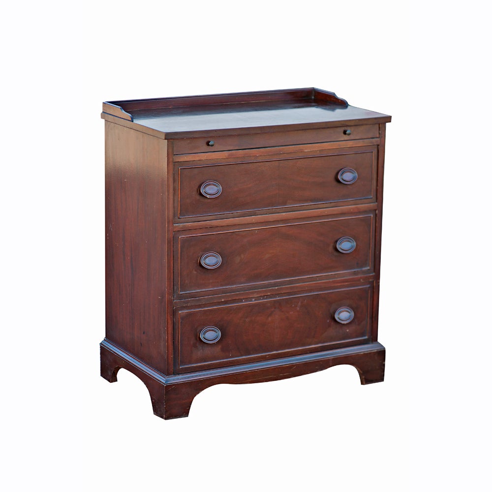 Duncan Phyfe Style Mahogany Small Chest Dresser