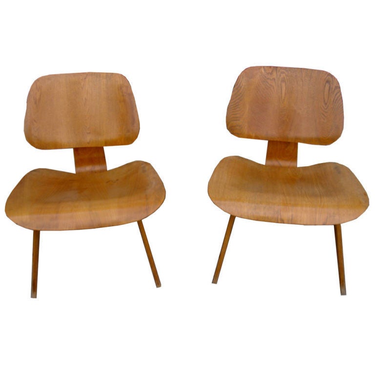 Pair Of Early Evans Ash Lounge Chairs By Charles & Ray Eames