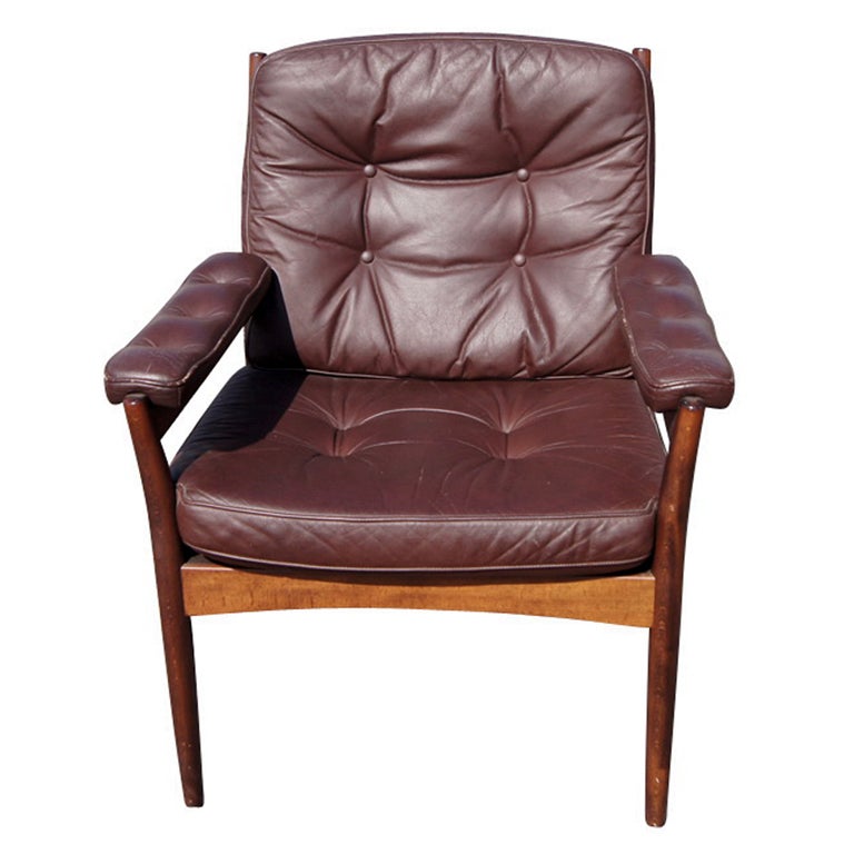 G-Möbel Scandinavian Walnut And Leather Lounge Chair For Sale