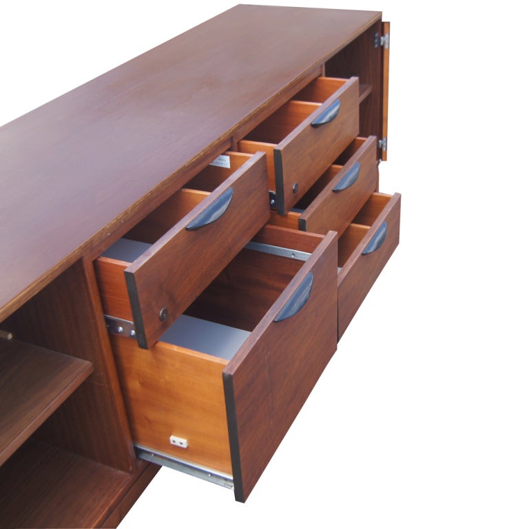 Jens Risom Walnut Credenza In Good Condition In Pasadena, TX