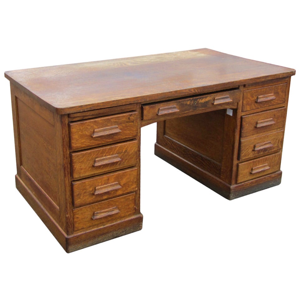 Large Oak Pedestal Desk with Eight Drawers
