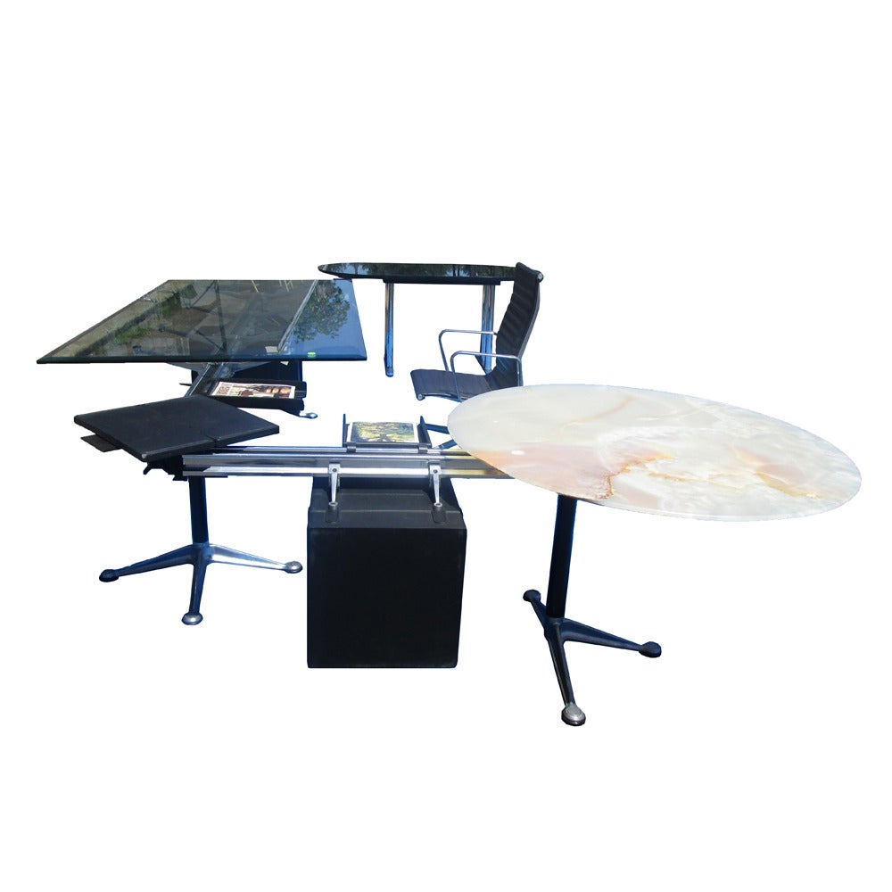 American U-Shape Burdick Desk for Herman Miller with Floating Table For Sale