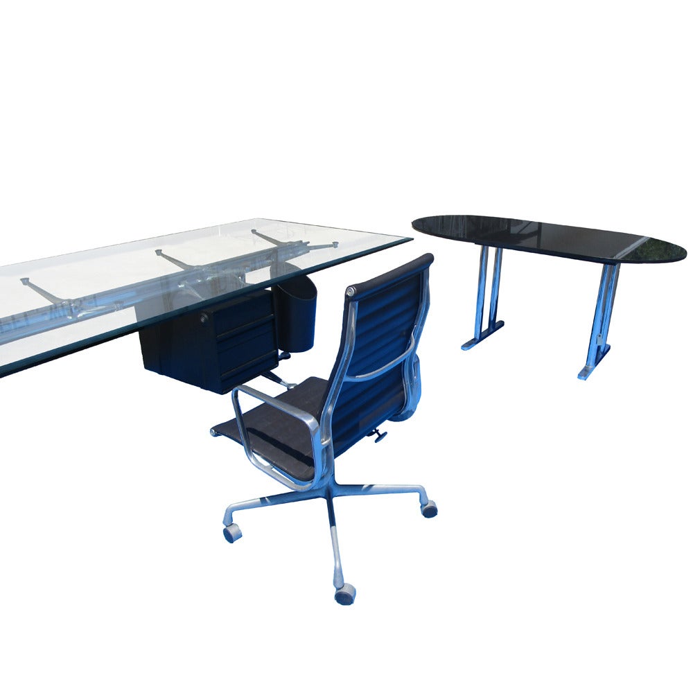 U-förmiger Burdick-Schreibtisch für Herman Miller mit schwebendem Tisch (amerikanisch) im Angebot
