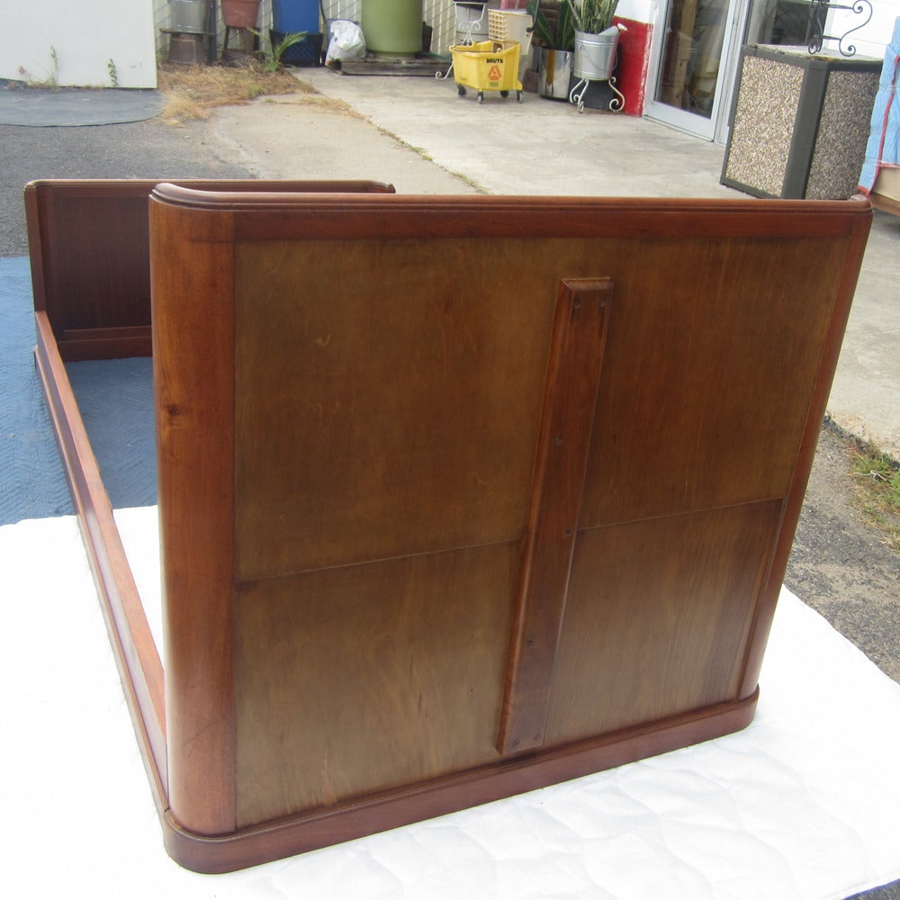 Pair of 1920s Art Deco Mahogany Twin Size Beds 1