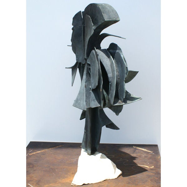 Americano Scultura astratta in bronzo di Edmond Casarella in vendita