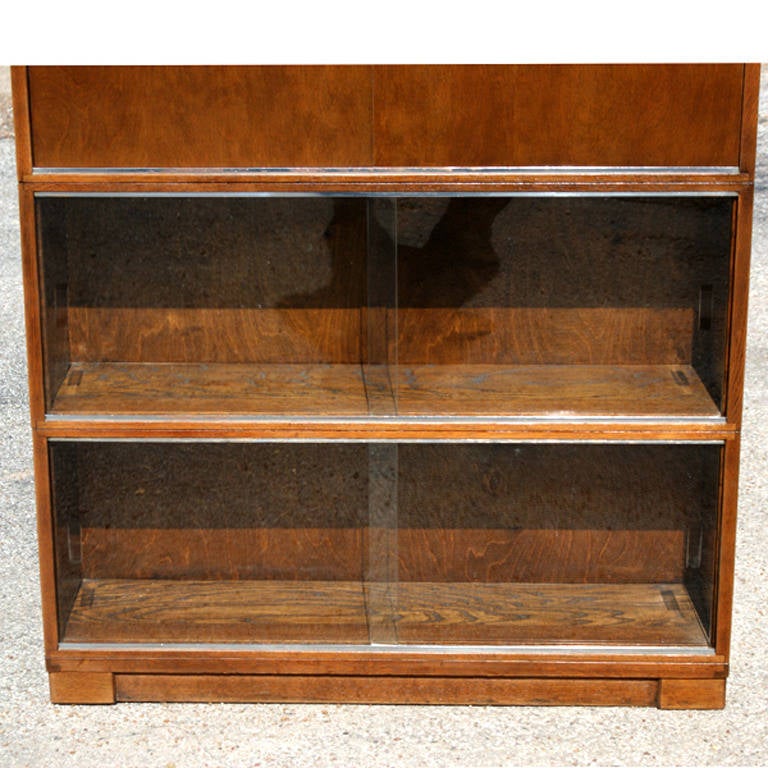 Vintage Minty Limited, Library Oxford Glass Bookcase In Excellent Condition In Pasadena, TX