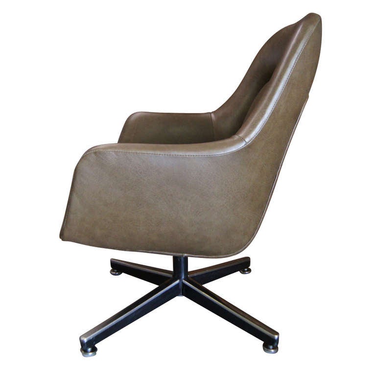 Pearson's most successful design, functional and artistic. circa 1974. This is the rare significant version, 2 inches wider and 3 inches deeper than the popular size. Comfortable like a womb chair.
Newly upholstered in olive drape fine leather.