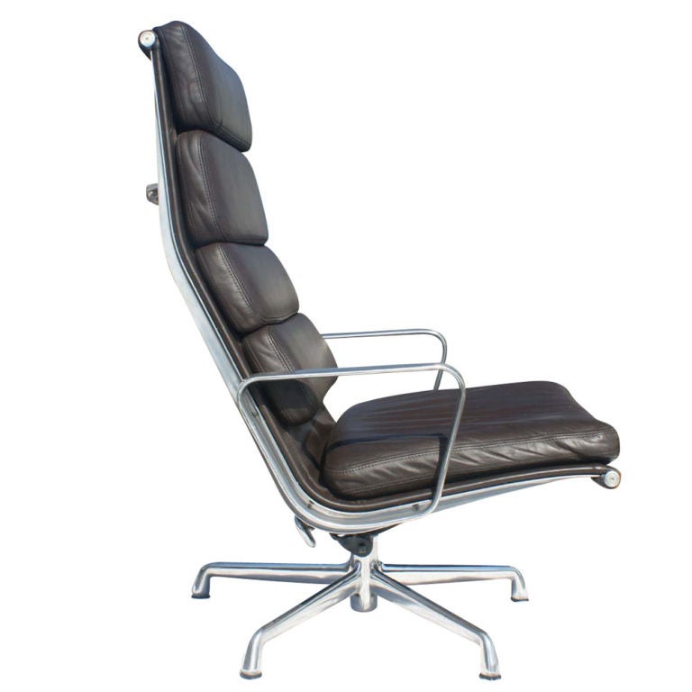 American Pair Of Eames For Herman Miller Soft Pad Lounge Chairs