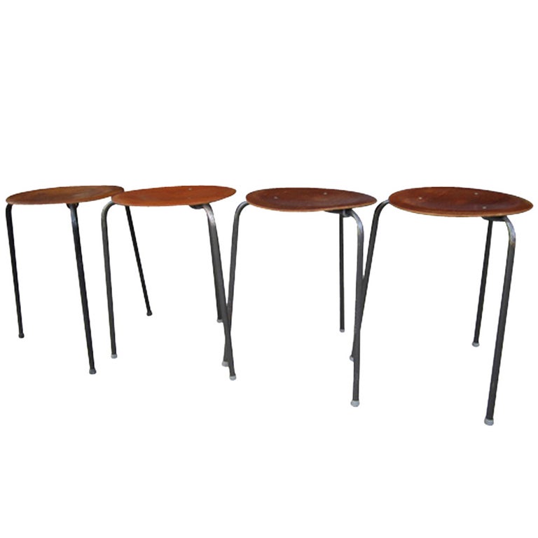 Set of Four Mid Century Modern Nesting Tables / Tablettes by Tony Paul For Sale