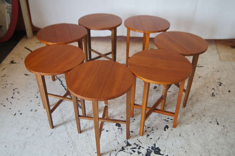 Mid-20th Century Vintage Side Tables / Night Stands with Folding Leaves 