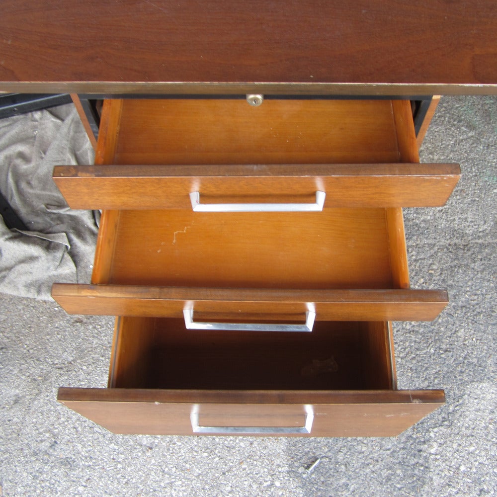 American Vintage Stow Davis Two-Tone Double Pedestal Desk