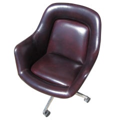 Fauteuil de direction en cuir du milieu du siècle dernier de Max Pearson pour Knoll