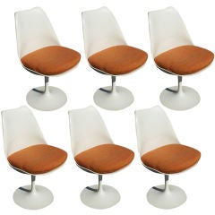 Six Eero Saarinen For Knoll Tulip Dining Chairs