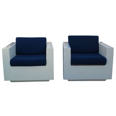 Retro Pair Of White Fiberglass Lounge Chairs