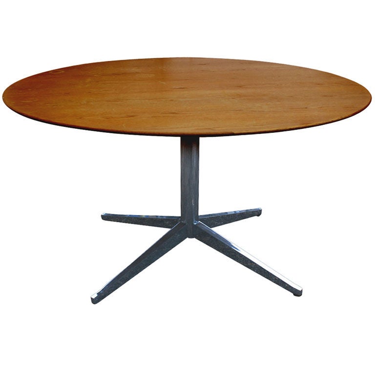 Florence Knoll For Knoll Walnut Dining Table at 1stDibs