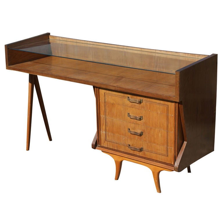 Modern Italian Wooden Display Cabinet For Sale Modern Italian Wooden Display Cabinet For Sale
