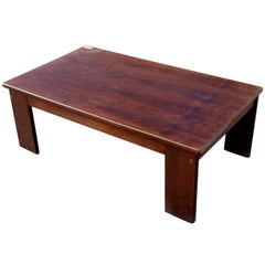 Table basse en bois de rose Jean Gillon