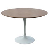 Eero Saarinen For Knoll Round Walnut Dining Table