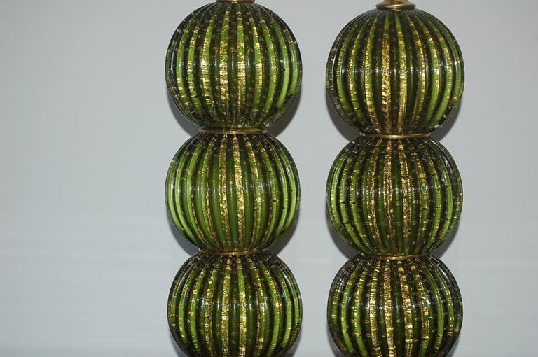 Green Stacked Three Ball Murano Lamps in Emerald and Gold In Excellent Condition In Little Rock, AR