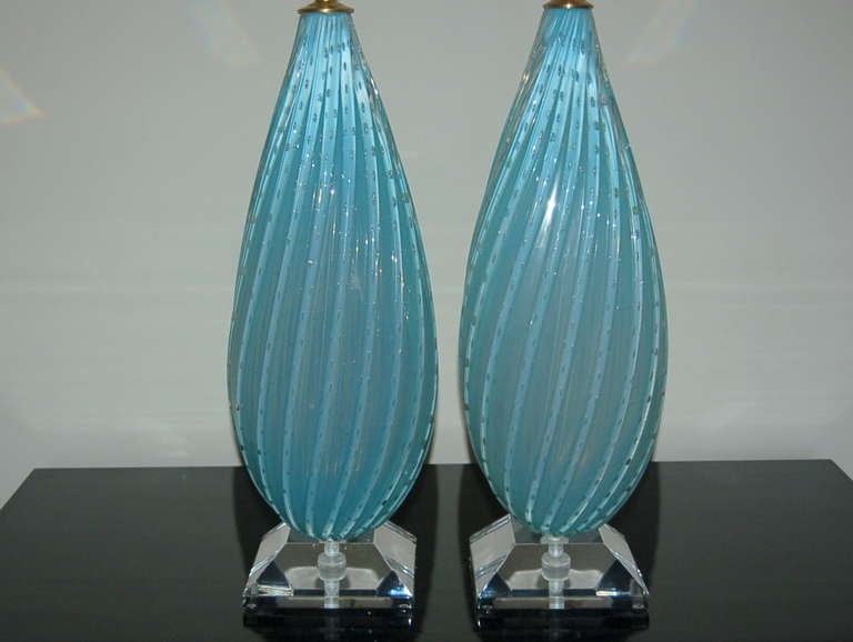 Pair of Almond ShapedVintage Murano Opaline Lamps in Sky Blue In Excellent Condition For Sale In Little Rock, AR