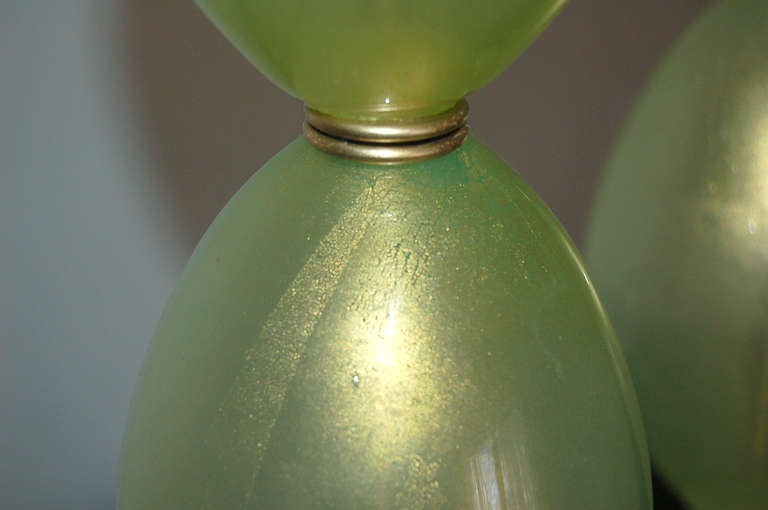 Mid-20th Century Pair of Vintage Stacked Egg Murano Lamps in Celadon For Sale