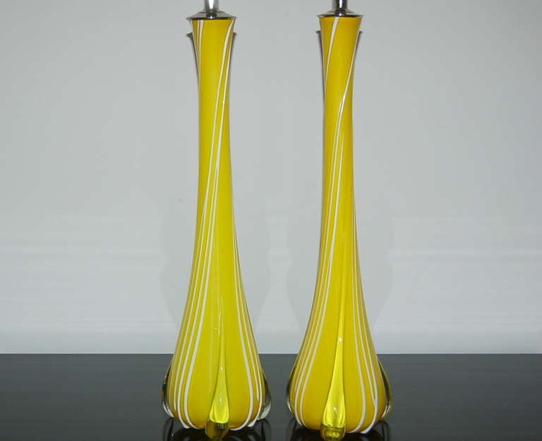 Italian Pair of Vintage Murano Lamps of Lemon Bar Yellow For Sale