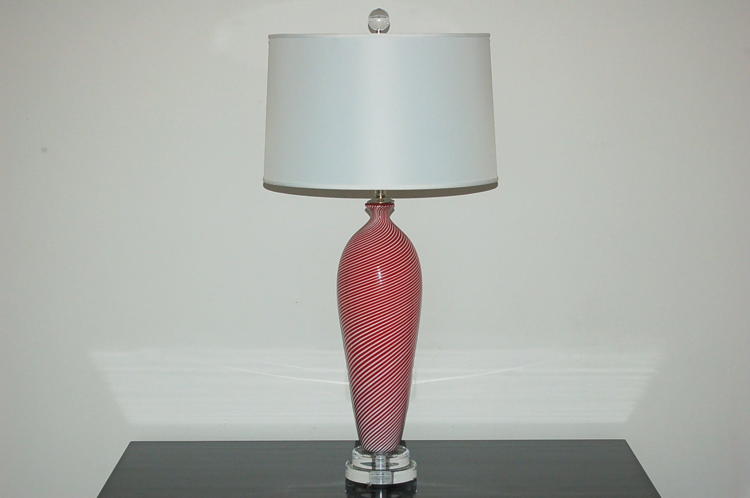 Pair of Pin-Striped Vintage Murano Lamps by Dino Martens For Sale