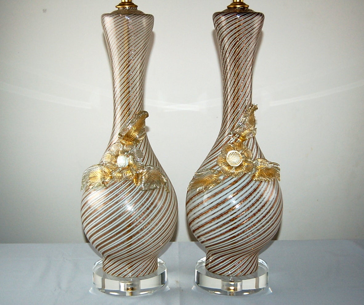 Italian Pair of Vintage Filigrana Murano Lamps by Dino Martens For Sale