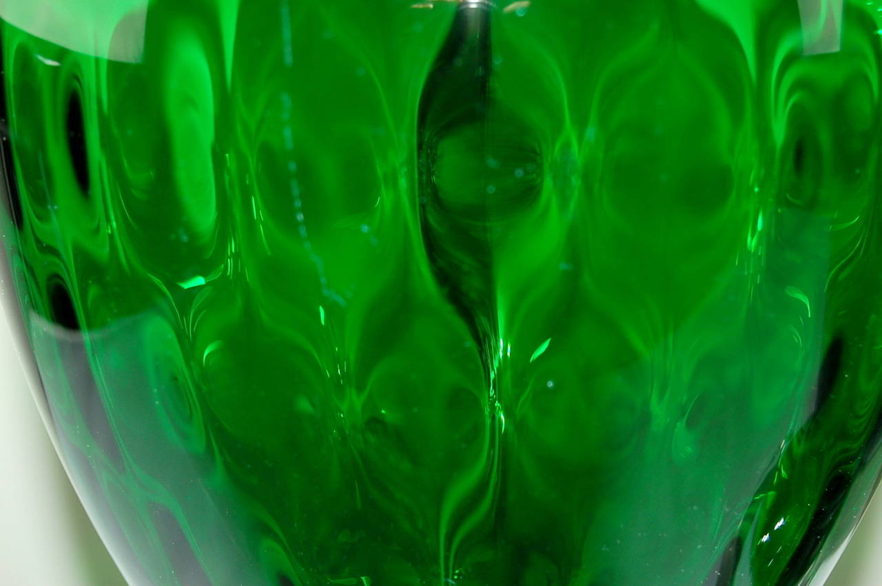 Brass Pair of Classic Vintage Murano Lamps in Emerald Green For Sale