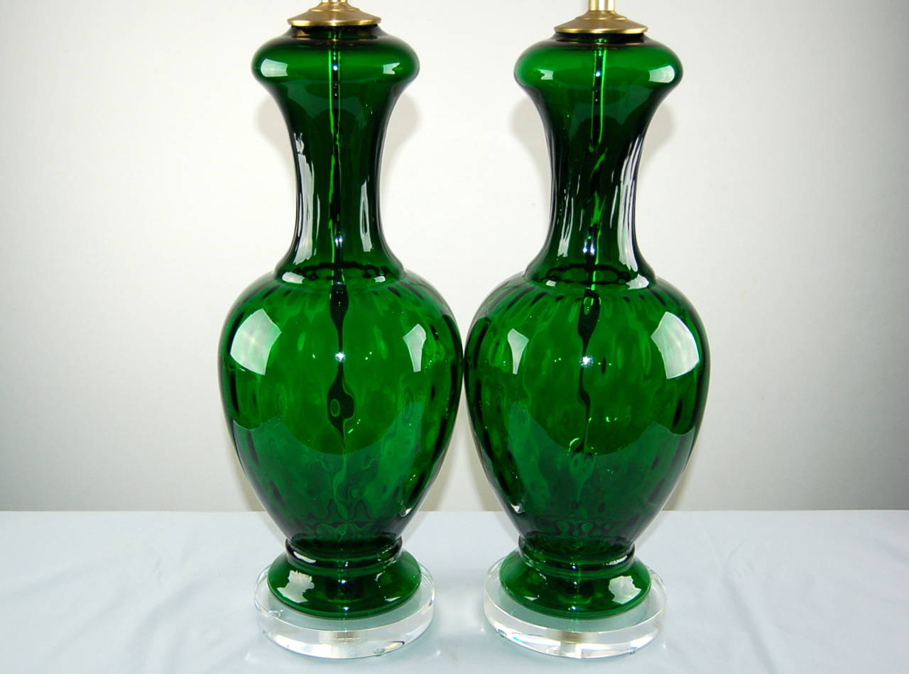 Italian Pair of Classic Vintage Murano Lamps in Emerald Green For Sale