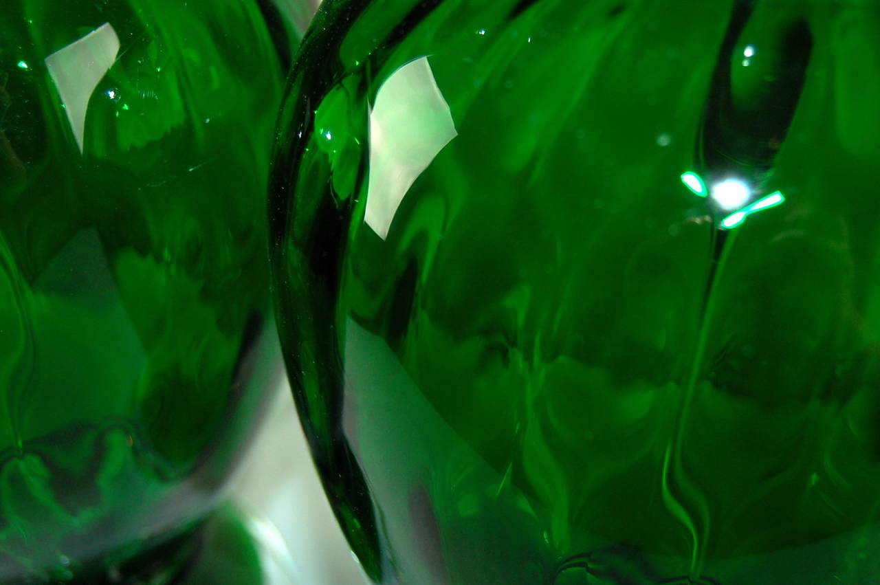 Pair of Classic Vintage Murano Lamps in Emerald Green For Sale 1