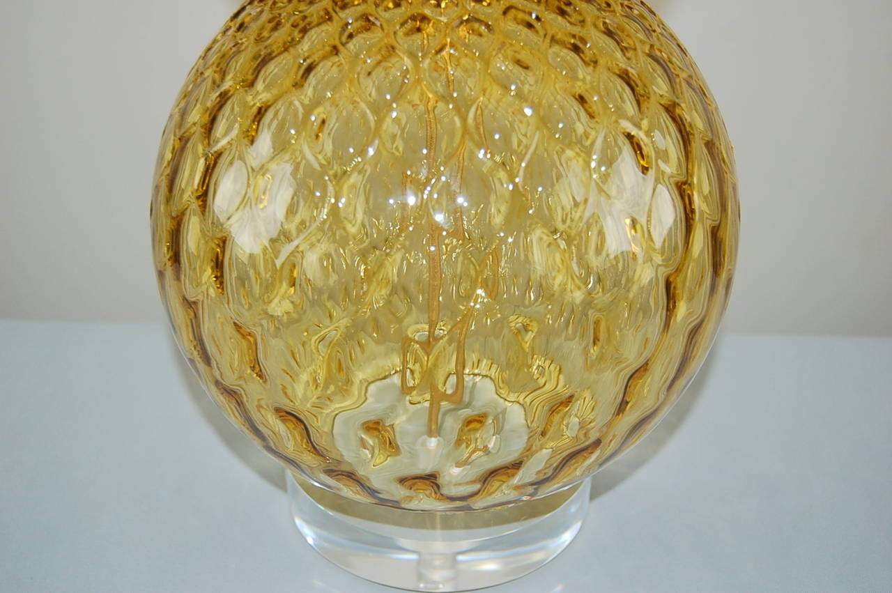 Pair of Vintage Murano Stacked Ball Lamps in Harvest Gold For Sale 1