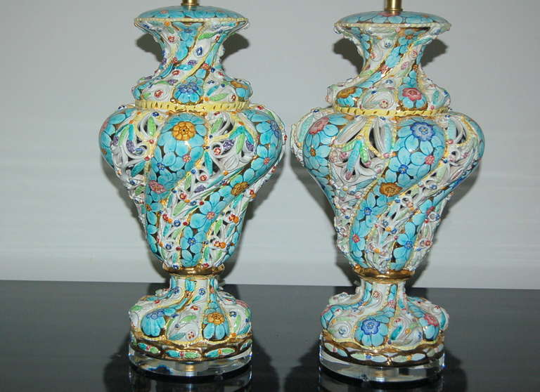 Pair of Vintage Italian Capodimponte Pierced Table Lamps In Excellent Condition In Little Rock, AR