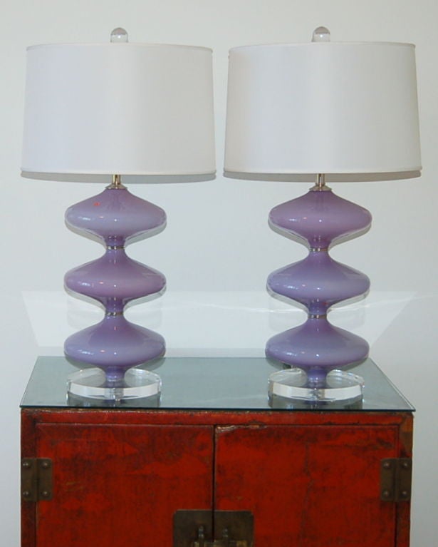 20th Century Vintage Matched Pair of Hourglass Murano Lamps in Lilac For Sale