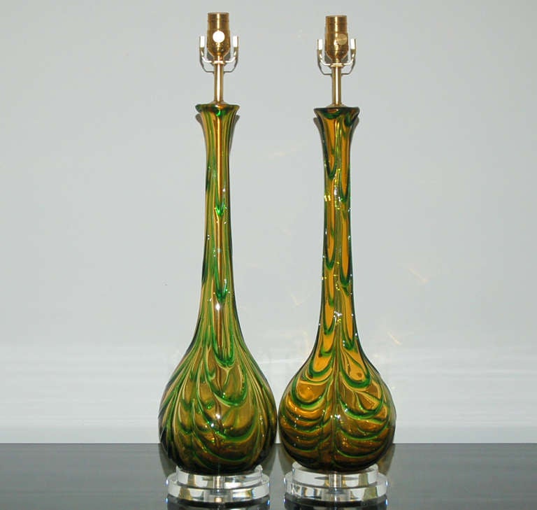 Mid-Century Modern Pair of Vintage Murano Glass Lamps - Emerald Green on Butterscotch For Sale