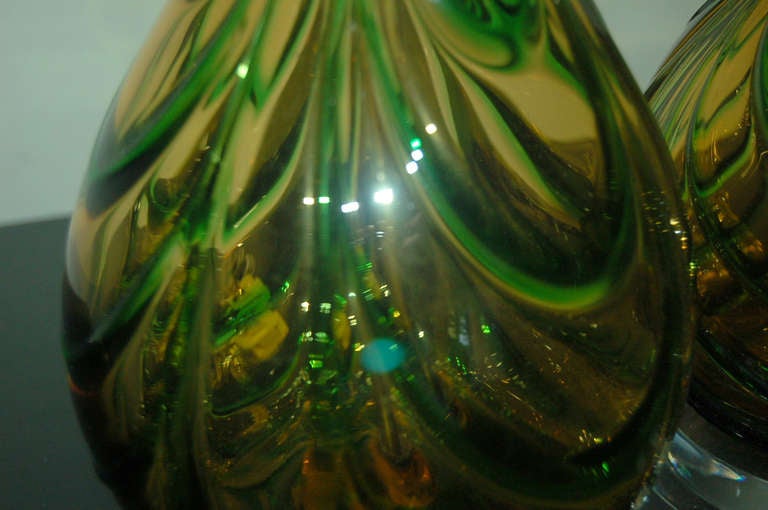 Mid-20th Century Pair of Vintage Murano Glass Lamps - Emerald Green on Butterscotch For Sale