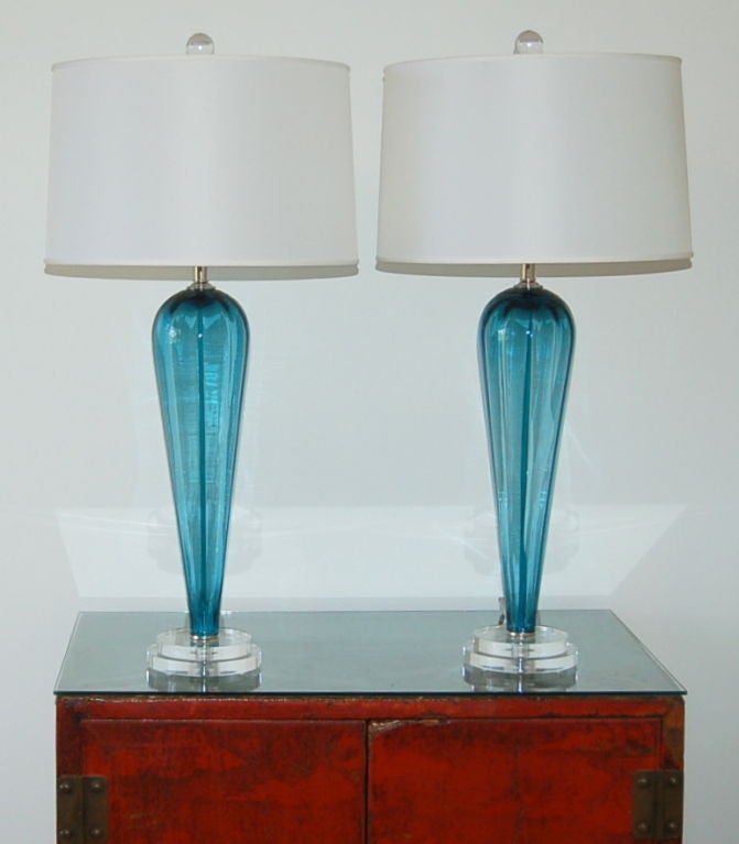 Brass Matched Pair of Vintage Murano Table Lamps in Teal Blue For Sale