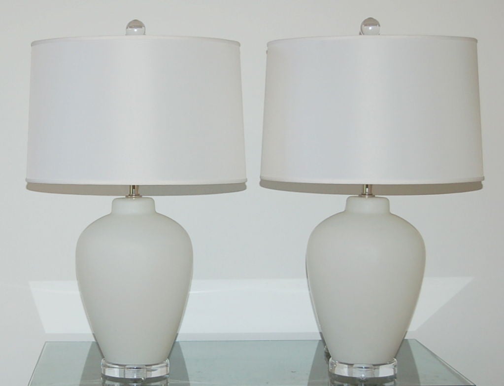 Italian Vintage Murano Lamps in Satin White Finish on Lucite For Sale